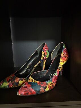 Floral Print Pointed Toe Stiletto Pumps - Multicolor